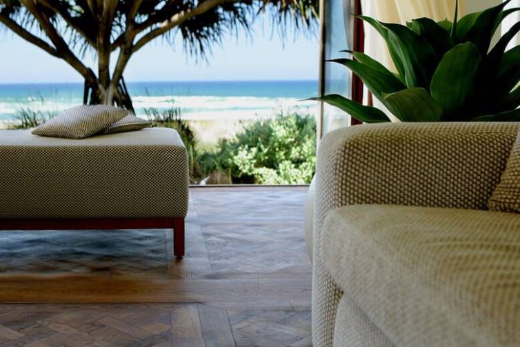 Solid Oak Versailles