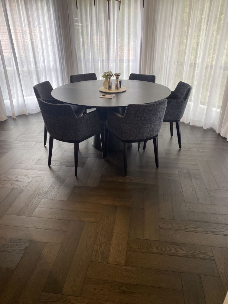 Pennant Hills, Double Herringbone 600x120 mm, Black