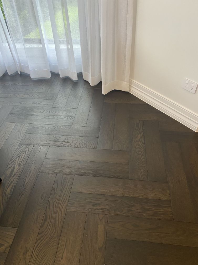 Pennant Hills, Double Herringbone 600x120 mm, Black